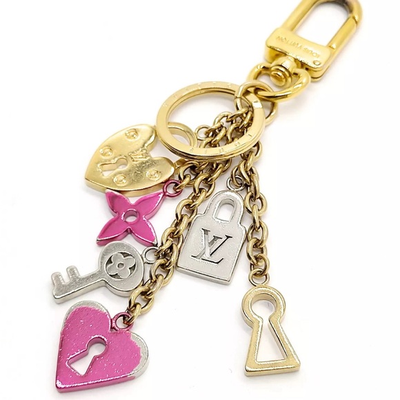 Authentic Louis Vuitton Key Ring M67438 Gold DP1118, Italy, 11.5 cm - Picture 3 of 7